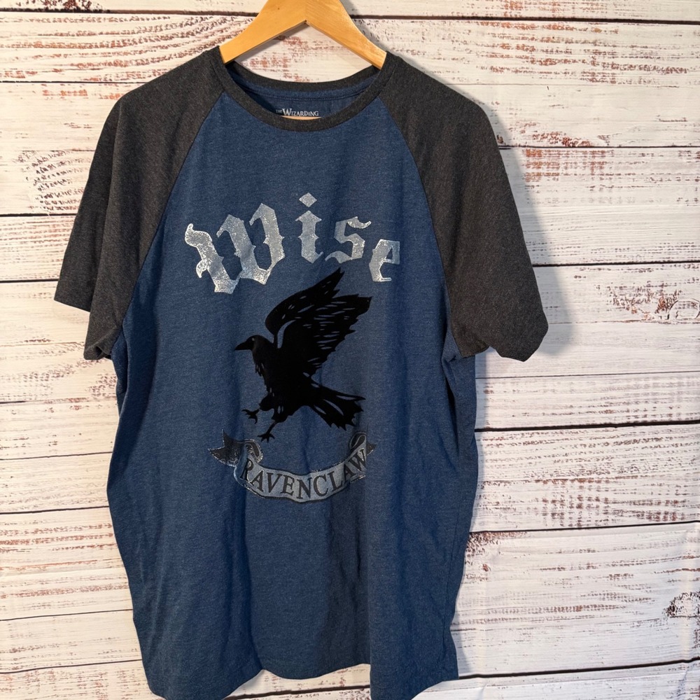 The Wizarding World Ravenclaw Graphic T-Shirt Mens XL Blue Raglan Harry Potter